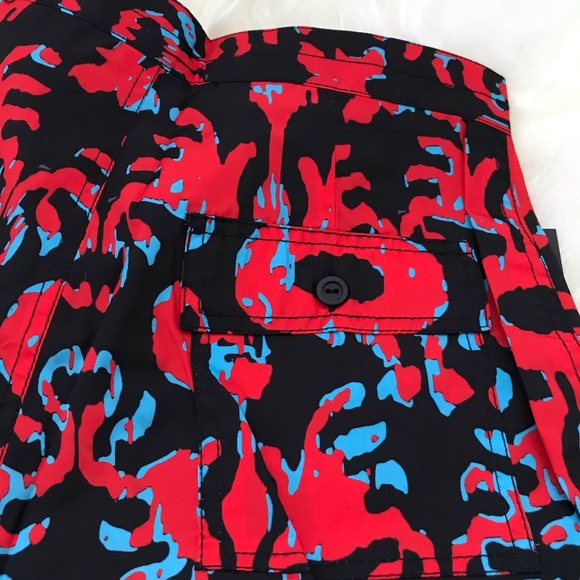 Cynthia Rowley Hanley Printed Pocket Board Shorts - Picture 7 of 7
